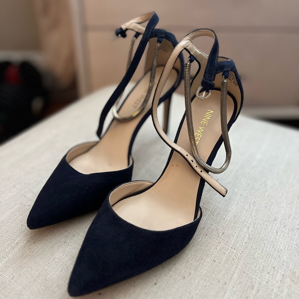 Nine West Women's Navy Heels